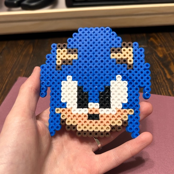Sonic the Hedgehog Perler Bead Sprite - Picture 3 of 5